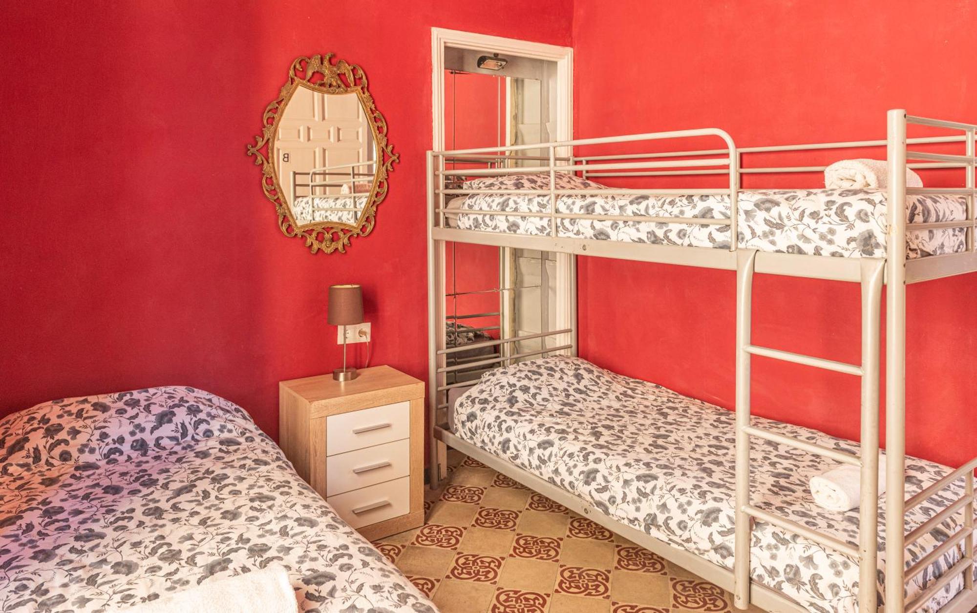 Private Rooms In Historic Building On The Square Màlaga Exteriér fotografie